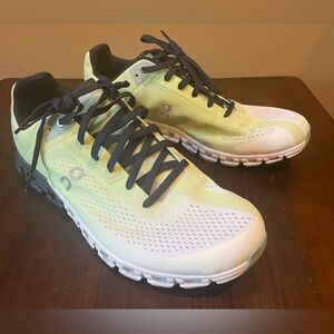On Running Cloudflow 3, Meadow / Green and White, Women’s size 10